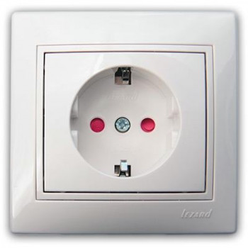 Розетка 1-ая с/з белая LEZARD 701−0202−122